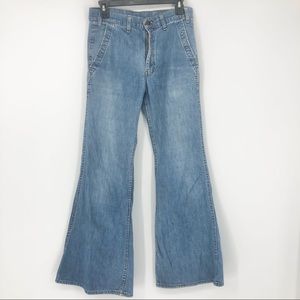 Levi’s VINTAGE Light Wash Bellbottom Jeans Size 30 Waist (Size 5-8 in Women’s)